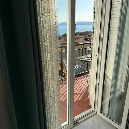 Sea View *